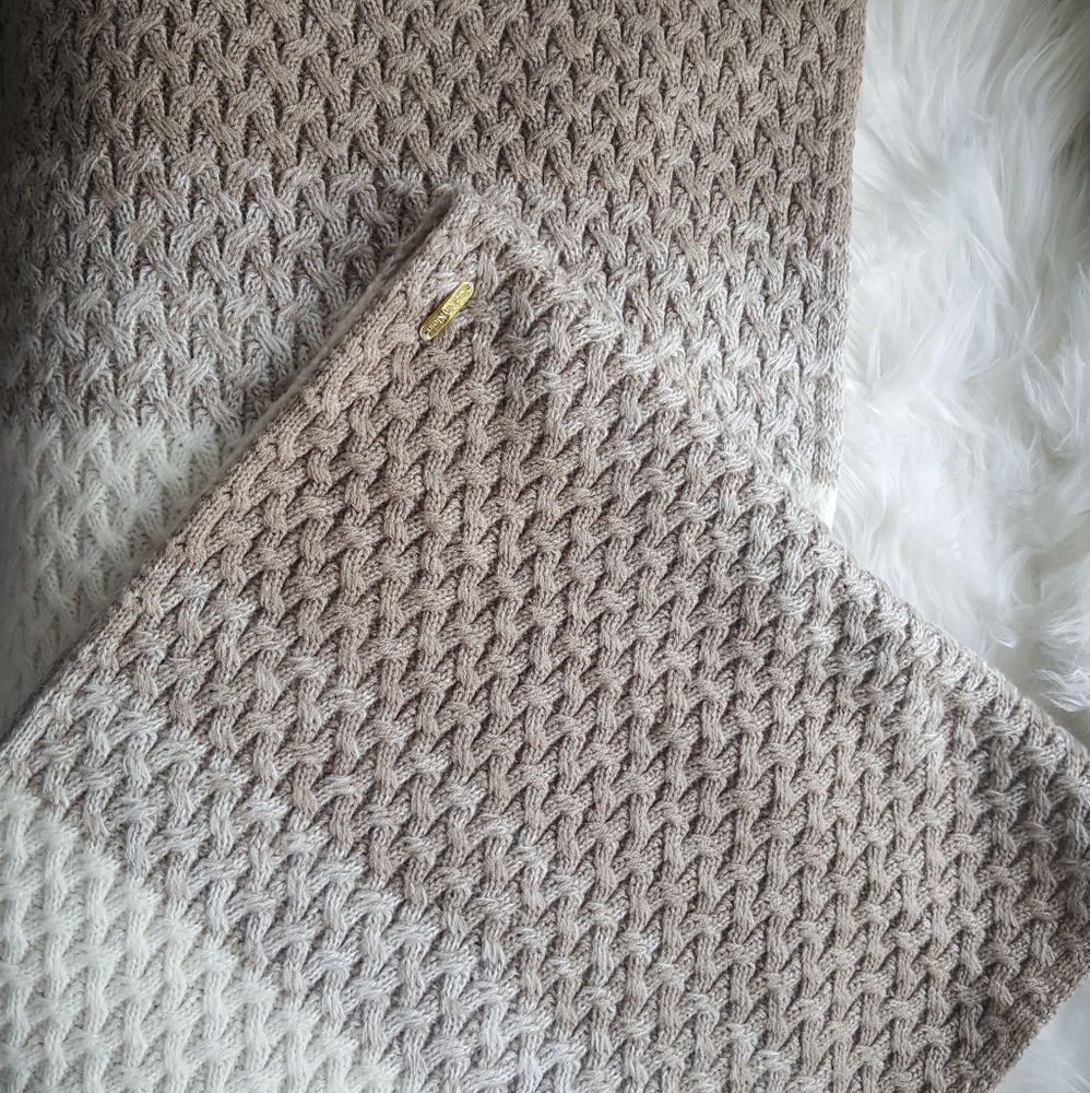 Calvin Klein Infinity Neck/Head Scarf